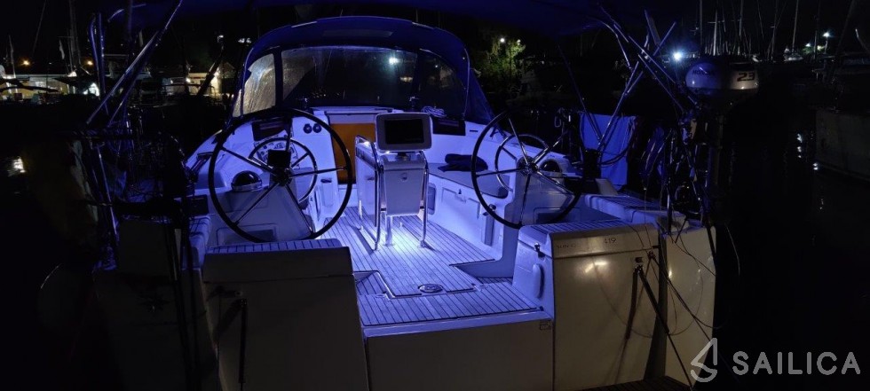 Sun Odyssey 419 - Yacht Charter Sailica