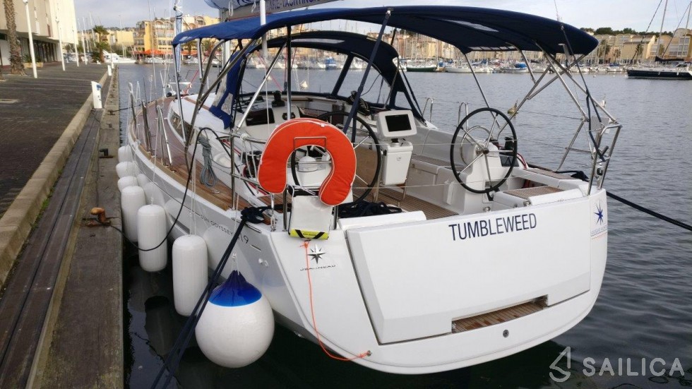Sun Odyssey 419 - Yacht Charter Sailica
