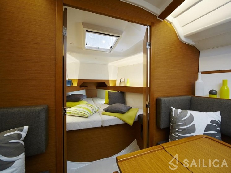 Sun Odyssey 349 - Yacht Charter Sailica