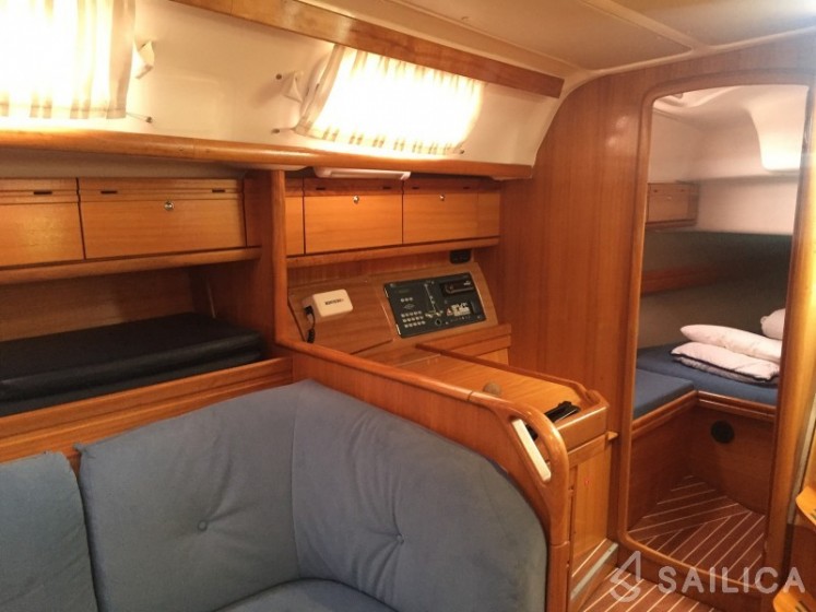 Bavaria 38 Cruiser - Yacht Charter Sailica