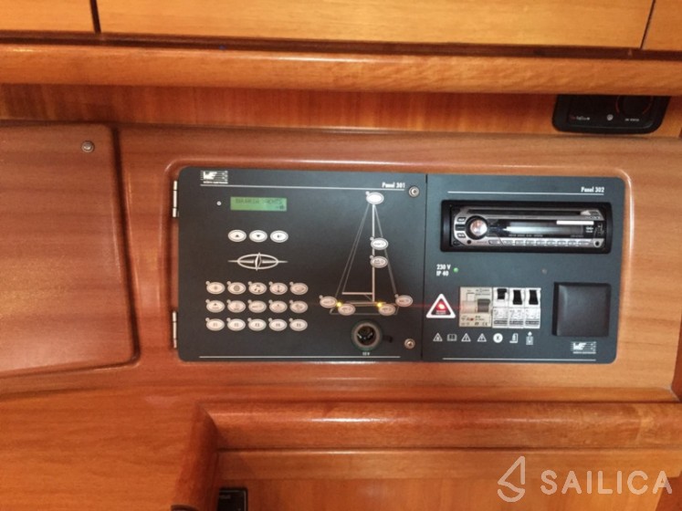 Bavaria 38 Cruiser - Yacht Charter Sailica