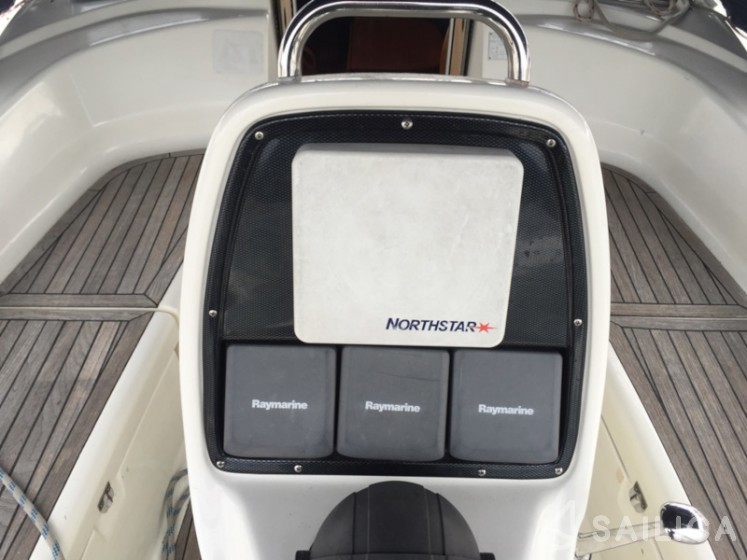 Bavaria 38 Cruiser - Yacht Charter Sailica