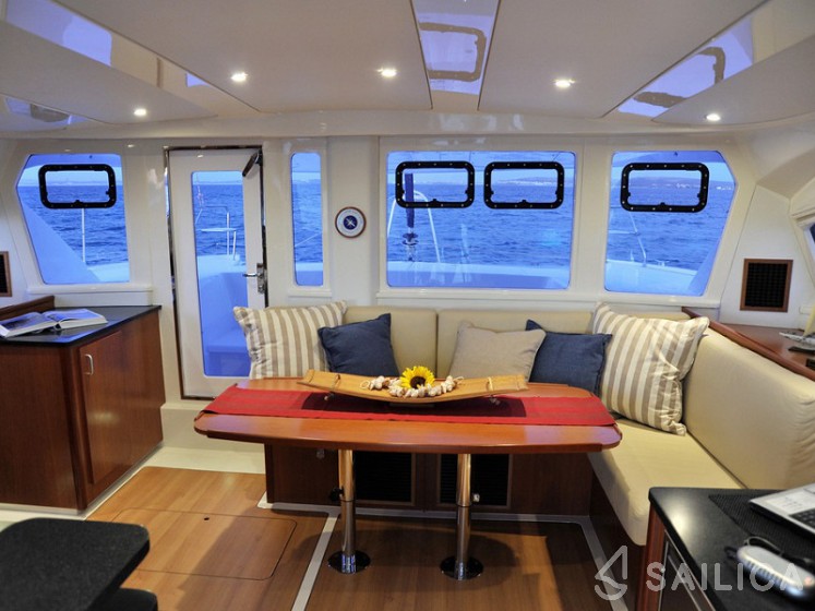 Leopard 44 - Yacht Charter Sailica