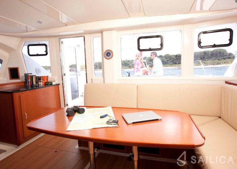 Leopard 44 - Yacht Charter Sailica