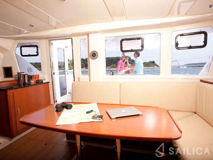 Leopard 44 - Yacht Charter Sailica