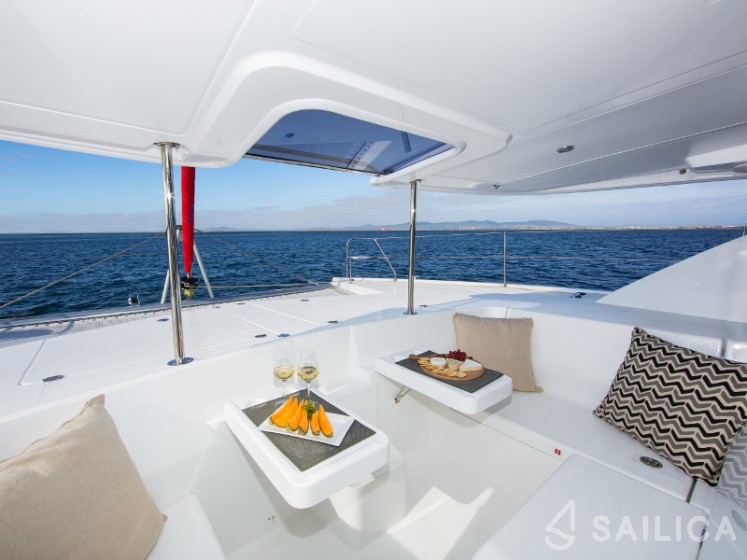 Leopard 44 - Yacht Charter Sailica