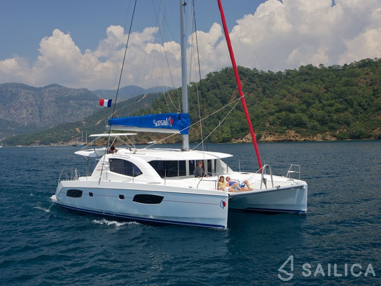 Leopard 44 - Yacht Charter Sailica