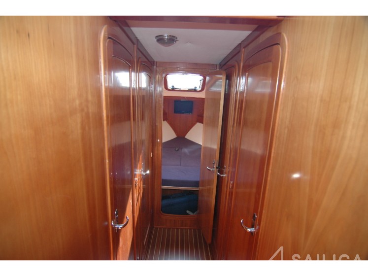 Adria 1002 - Yacht Charter Sailica