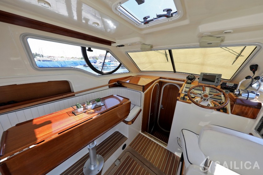 Vektor 950 - Yacht Charter Sailica