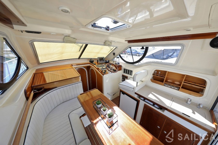 Vektor 950 - Yacht Charter Sailica