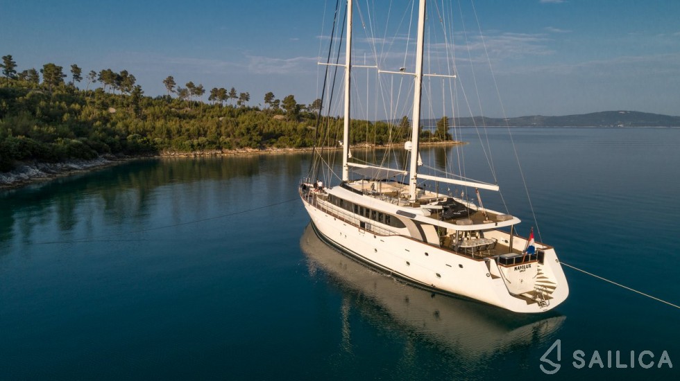 Gulet - Yacht Charter Sailica