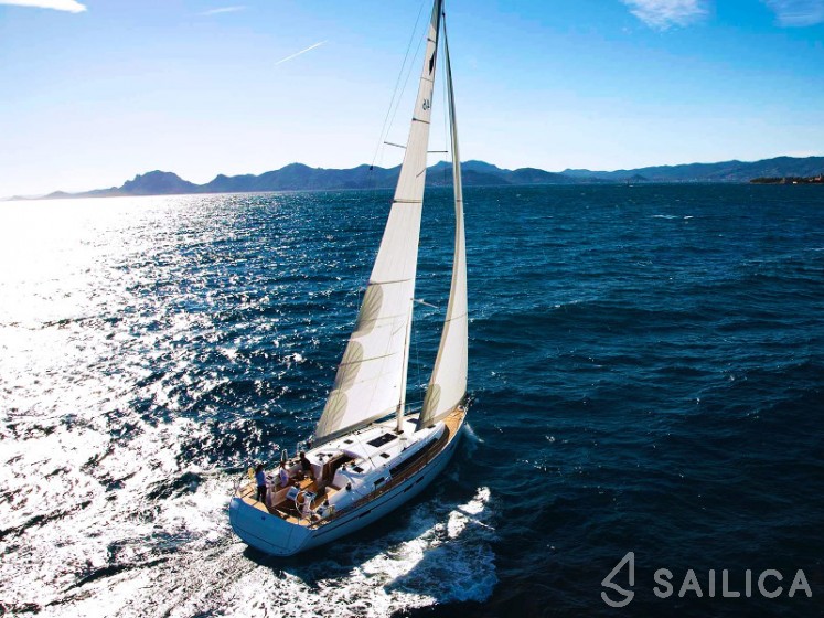 Bavaria 46 Cruiser - Yacht Charter Sailica