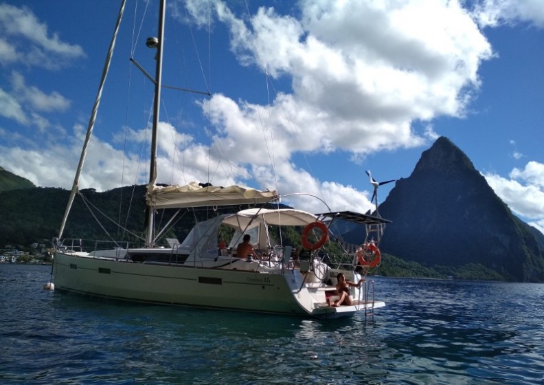 Oceanis 45 - Yacht Charter Sailica