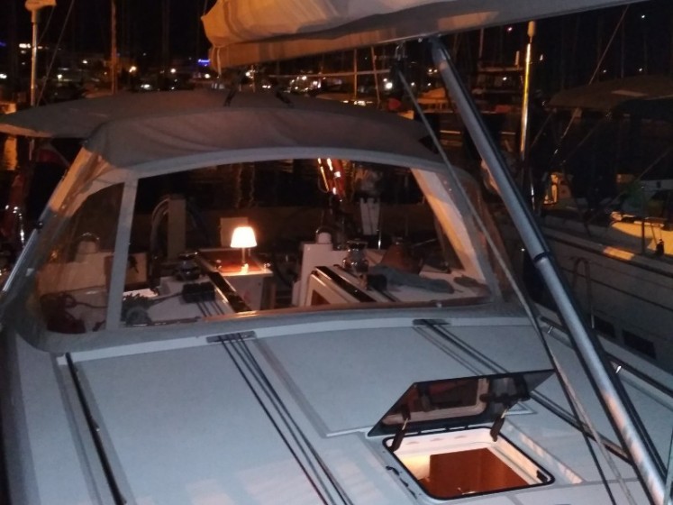 Oceanis 45 - Yacht Charter Sailica