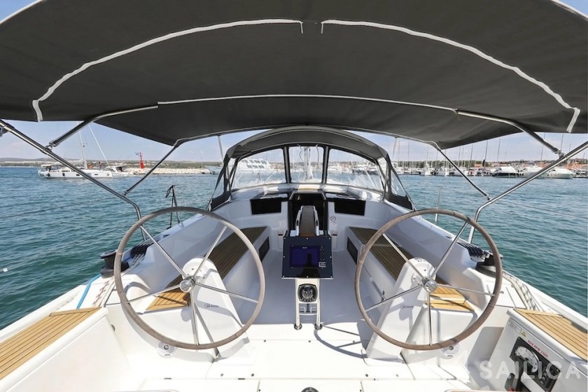 Hanse 388 - Yacht Charter Sailica