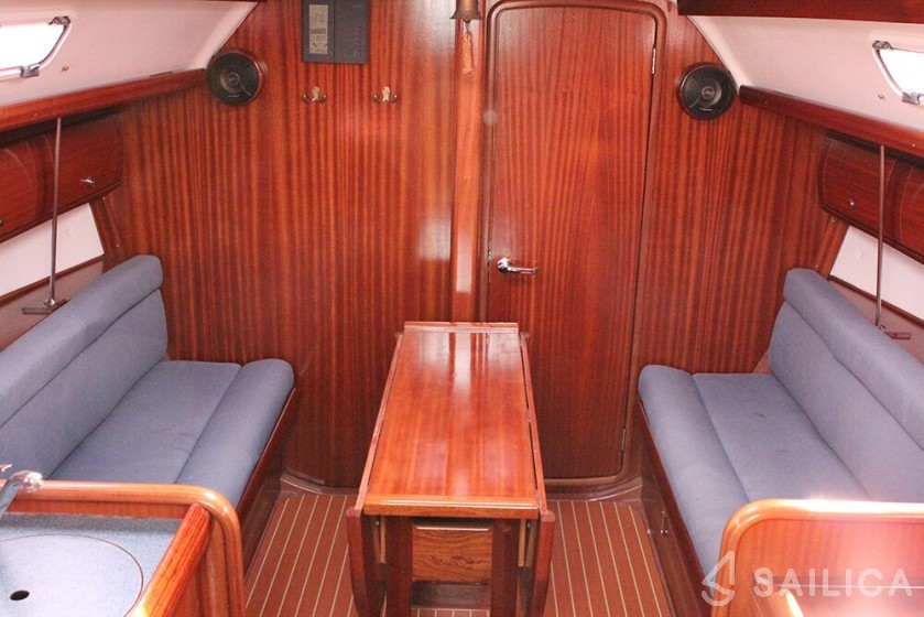 Bavaria 30 Cruiser - Yacht Charter Sailica