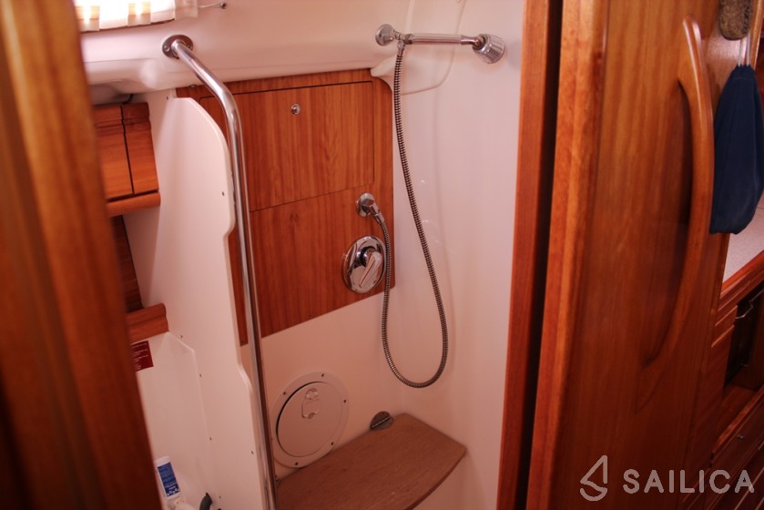 Bavaria 39 Cruiser - Yacht Charter Sailica