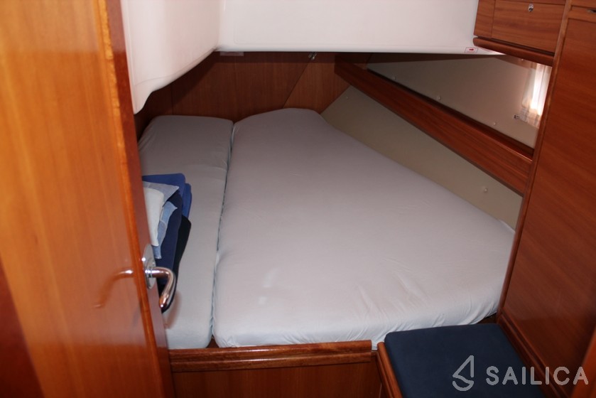 Bavaria 39 Cruiser - Yacht Charter Sailica