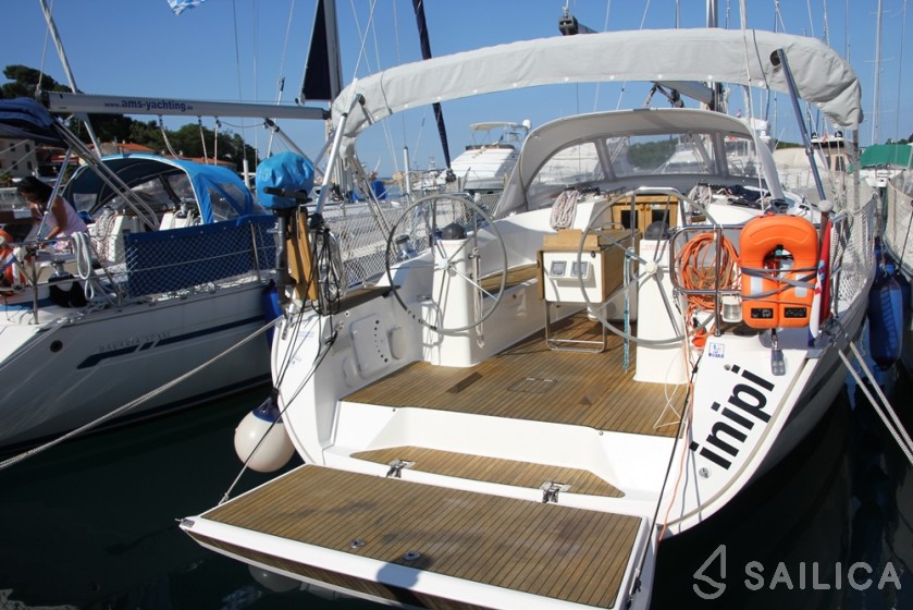 Bavaria 40 Cruiser - Yacht Charter Sailica