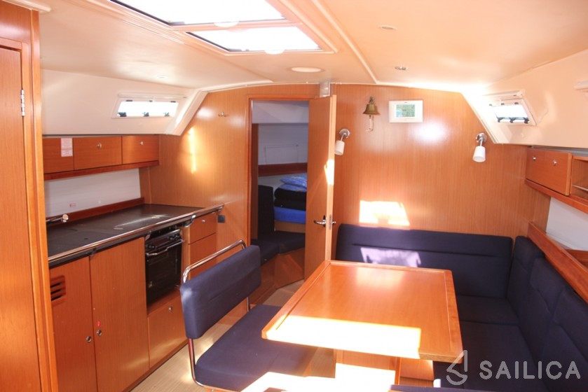 Bavaria 40 Cruiser - Yacht Charter Sailica