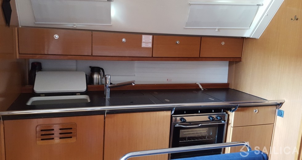 Bavaria 40 Cruiser - Yacht Charter Sailica