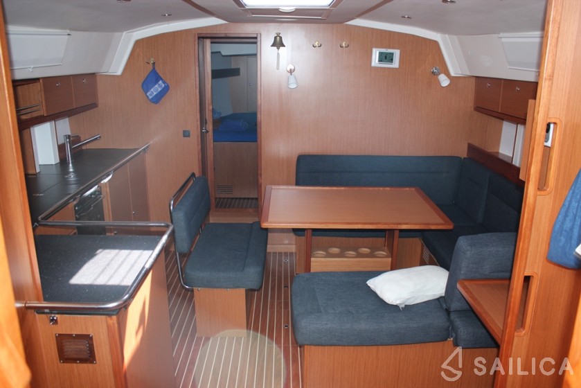 Bavaria 45 Cruiser - Yacht Charter Sailica