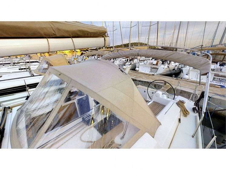 Dufour 412 GL - Yacht Charter Sailica