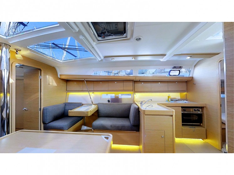 Dufour 412 GL - Yacht Charter Sailica