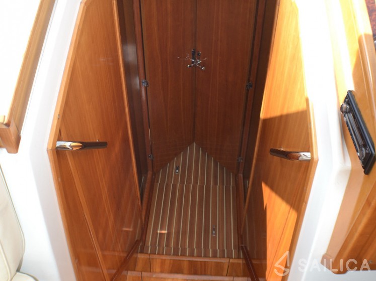 Adria 1002 - Yacht Charter Sailica