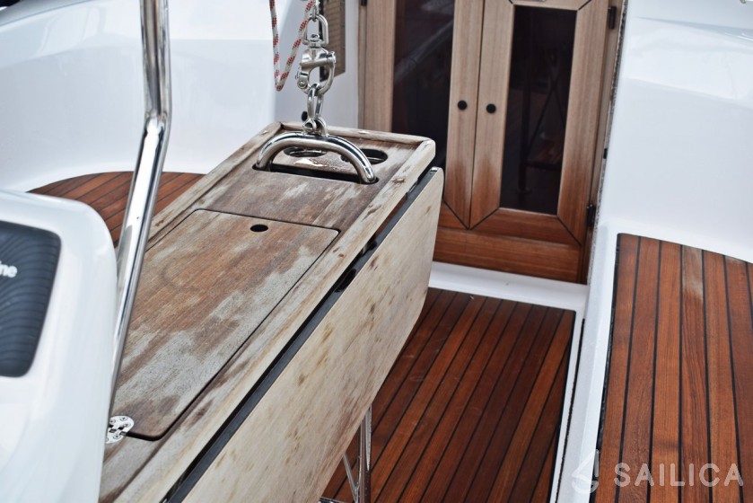 Bavaria 33 Cruiser - Yacht Charter Sailica