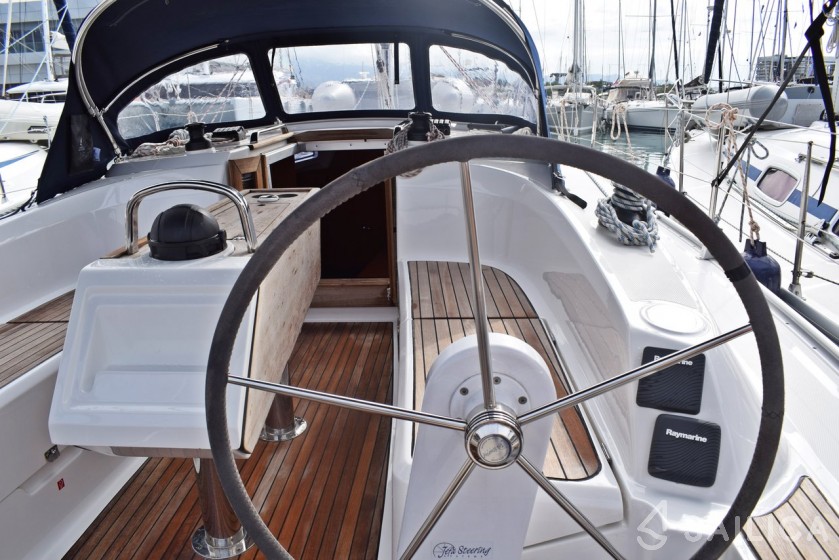 Bavaria 34 Cruiser - Yacht Charter Sailica