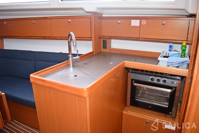 Bavaria 34 Cruiser - Yacht Charter Sailica