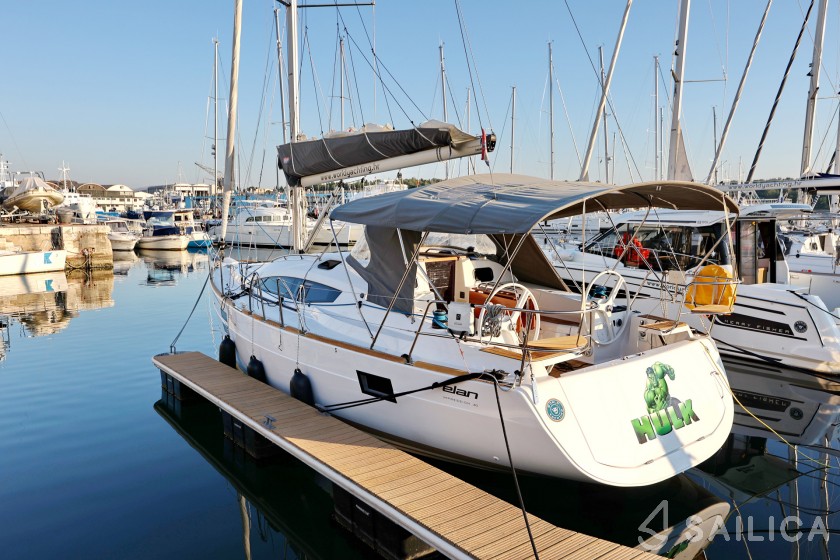 Elan 40 Impression - Yacht Charter Sailica