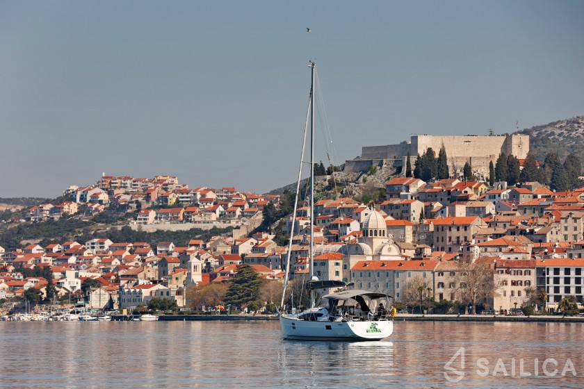 Elan 40 Impression - Yacht Charter Sailica