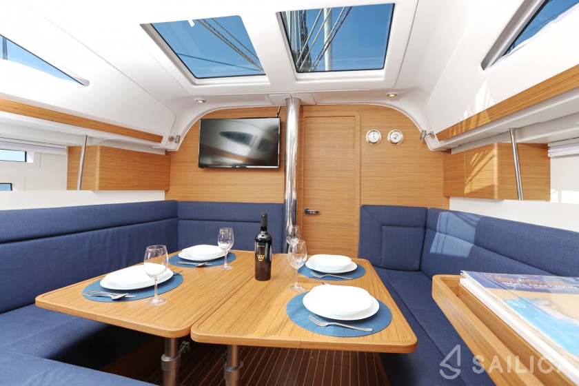 Elan 40 Impression - Yacht Charter Sailica