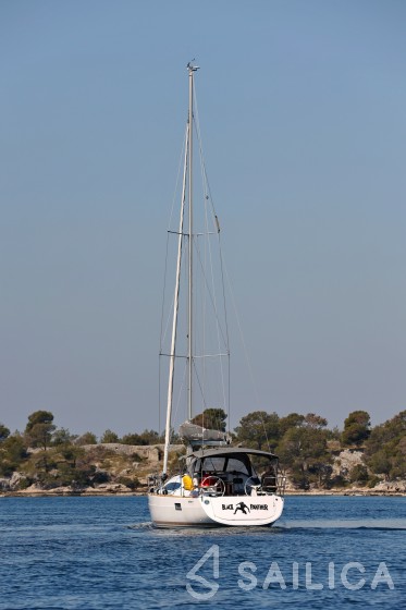 Elan 40 Impression - Yacht Charter Sailica