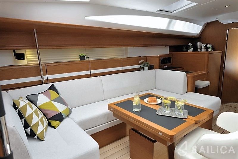 Jeanneau 53 - Yacht Charter Sailica