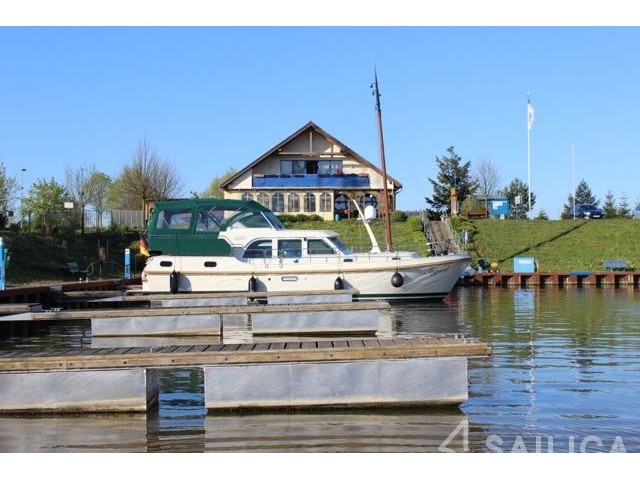Linssen Grand Sturdy 40.9 AC - Yacht Charter Sailica