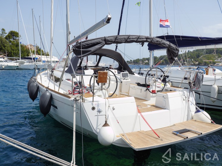 Sun Odyssey 449 - Yacht Charter Sailica