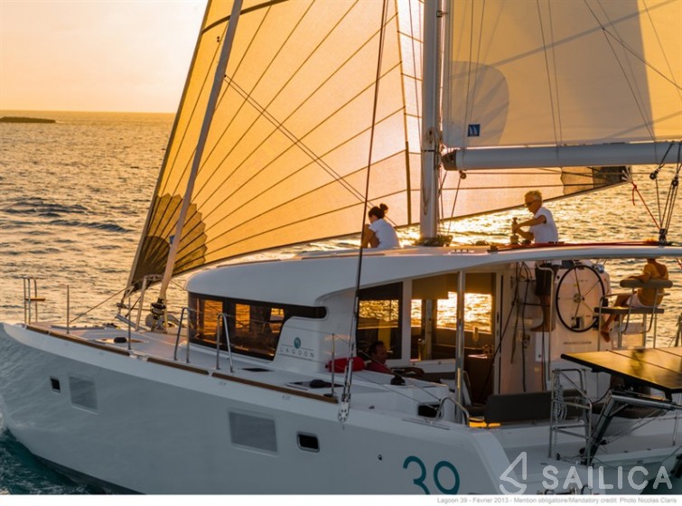 Lagoon 39 - Yacht Charter Sailica
