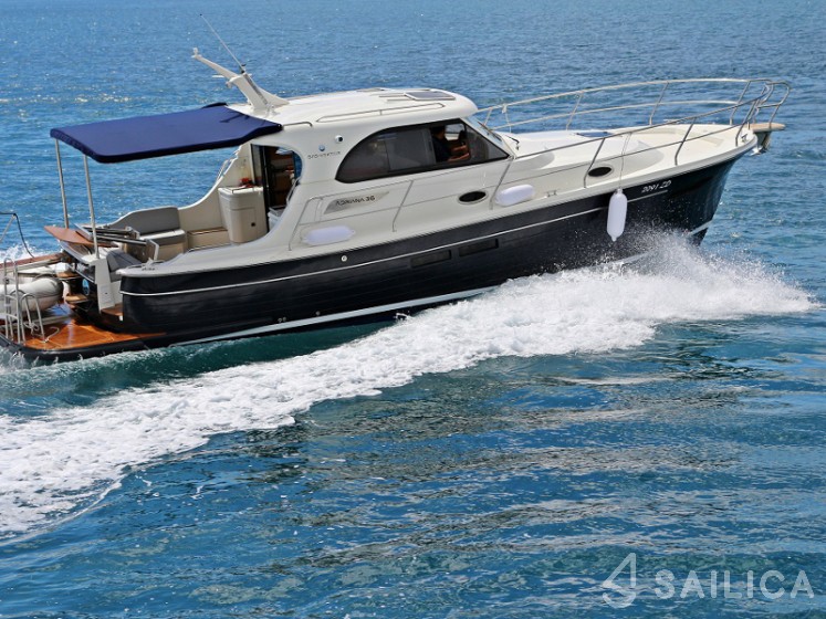 Adriana 36 - Yacht Charter Sailica