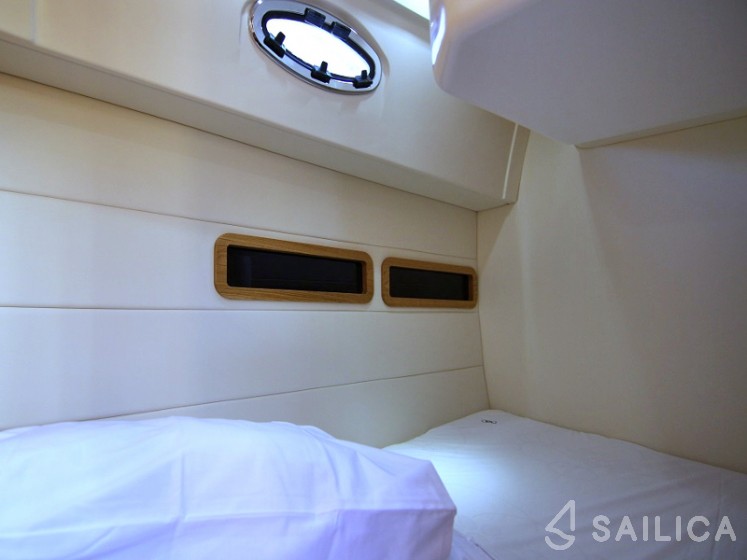 Adriana 36 - Yacht Charter Sailica