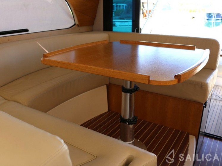 Adriana 36 - Yacht Charter Sailica