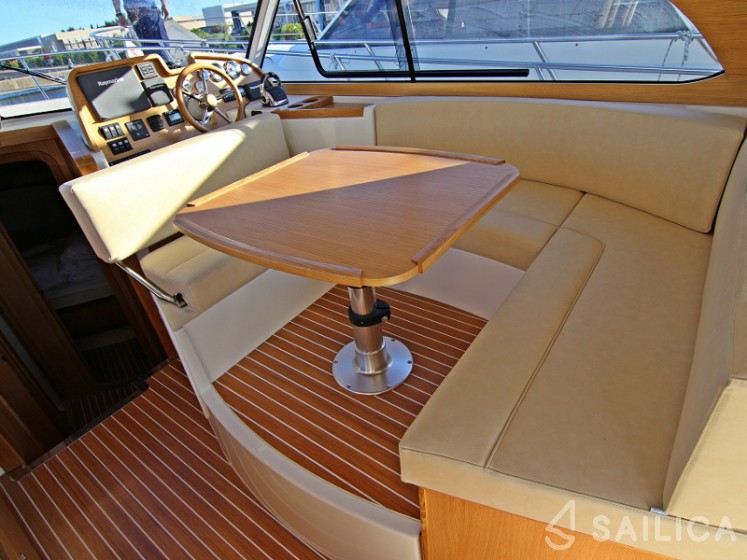 Adriana 36 - Yacht Charter Sailica