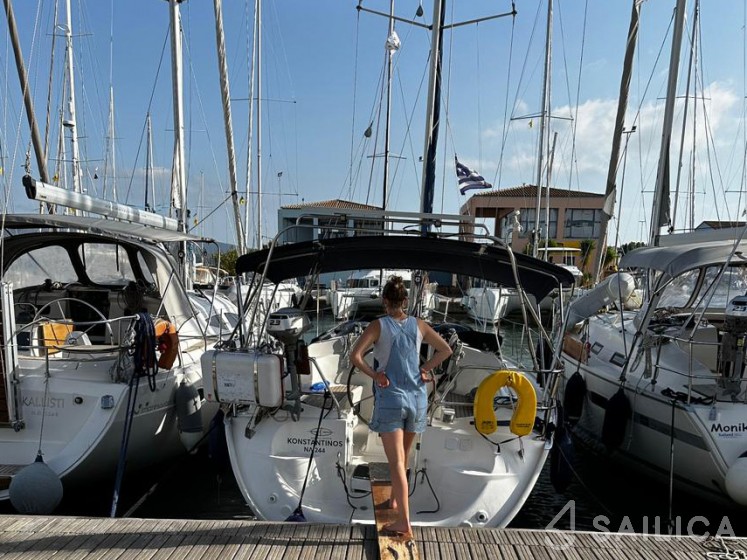 Bavaria 33 Cruiser - Yacht Charter Sailica