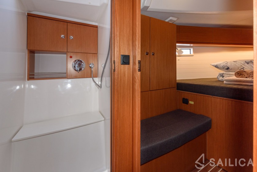 Bavaria 46 Cruiser - Yacht Charter Sailica