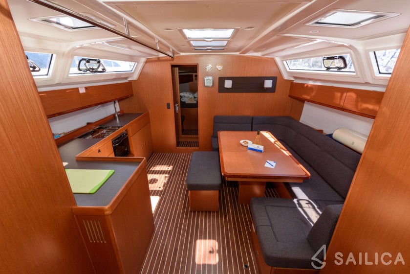 Bavaria 46 Cruiser - Yacht Charter Sailica