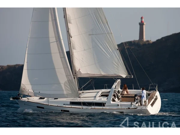 Oceanis 41 - Yacht Charter Sailica