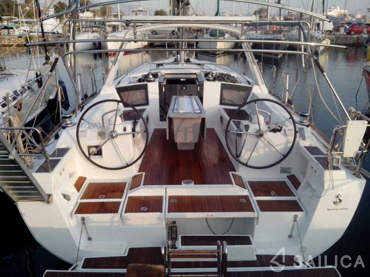 Oceanis 41 - Yacht Charter Sailica