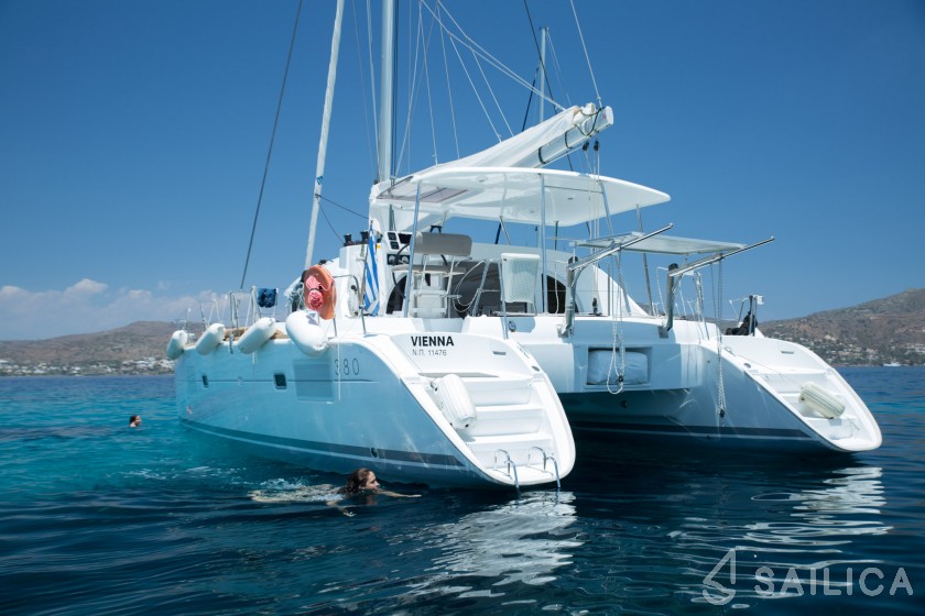 Lagoon 380 S2 - Yacht Charter Sailica